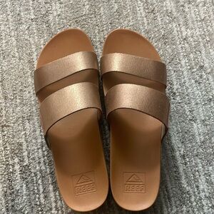 Reef cushion vista sandals size 9